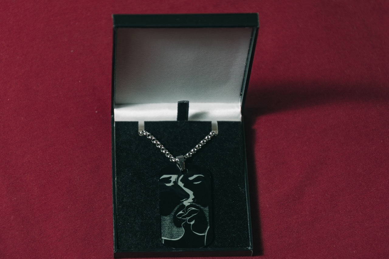 The Kiss Black Aluminium Tag