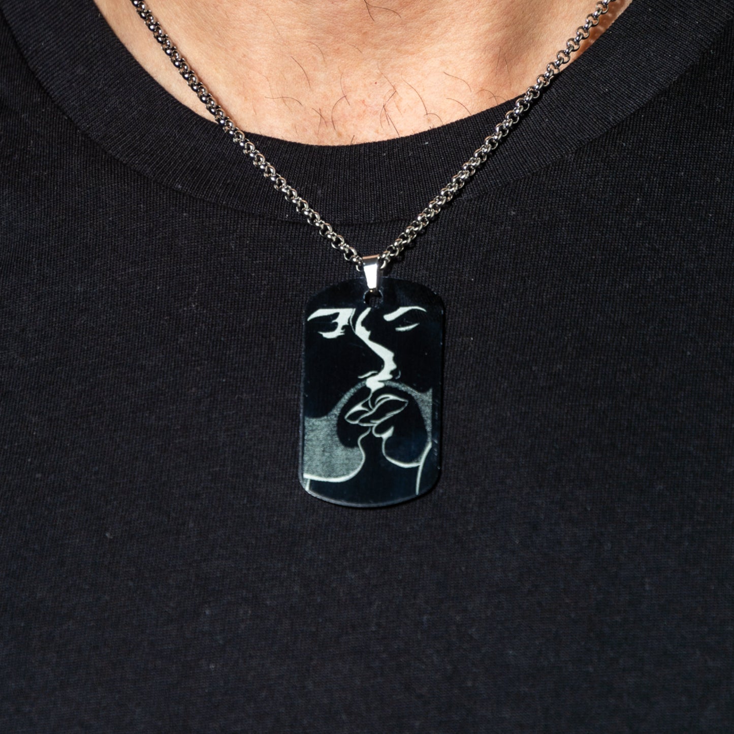 The Kiss Black Aluminium Tag